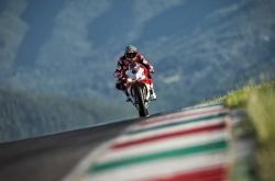 爱游戏下载-当南十字星遇见诺坎普，本泽马大场面先生如何定义唯一性