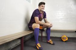 AYX官方直播-英超争冠之夜，霍勒迪数据全面爆炸