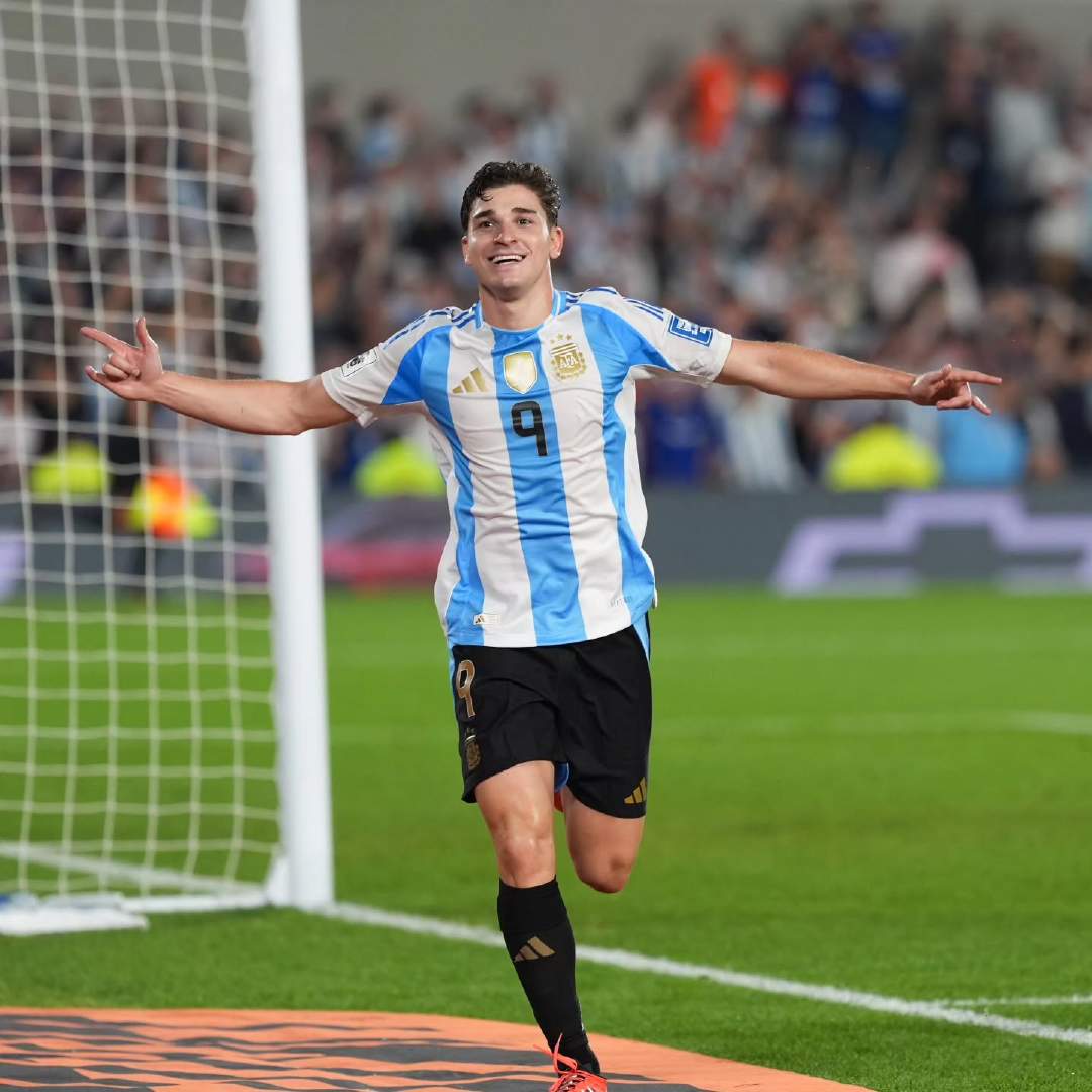 阿根廷锋线爆发，大胜对手取得胜利