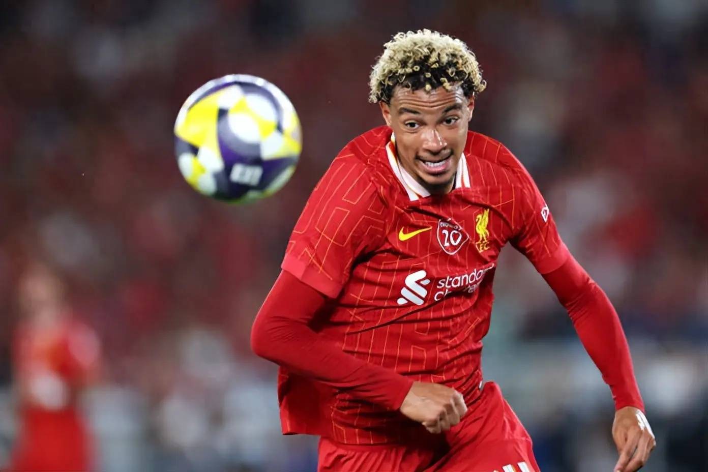 利物浦新援赛季首发，展现出色表现给予期待