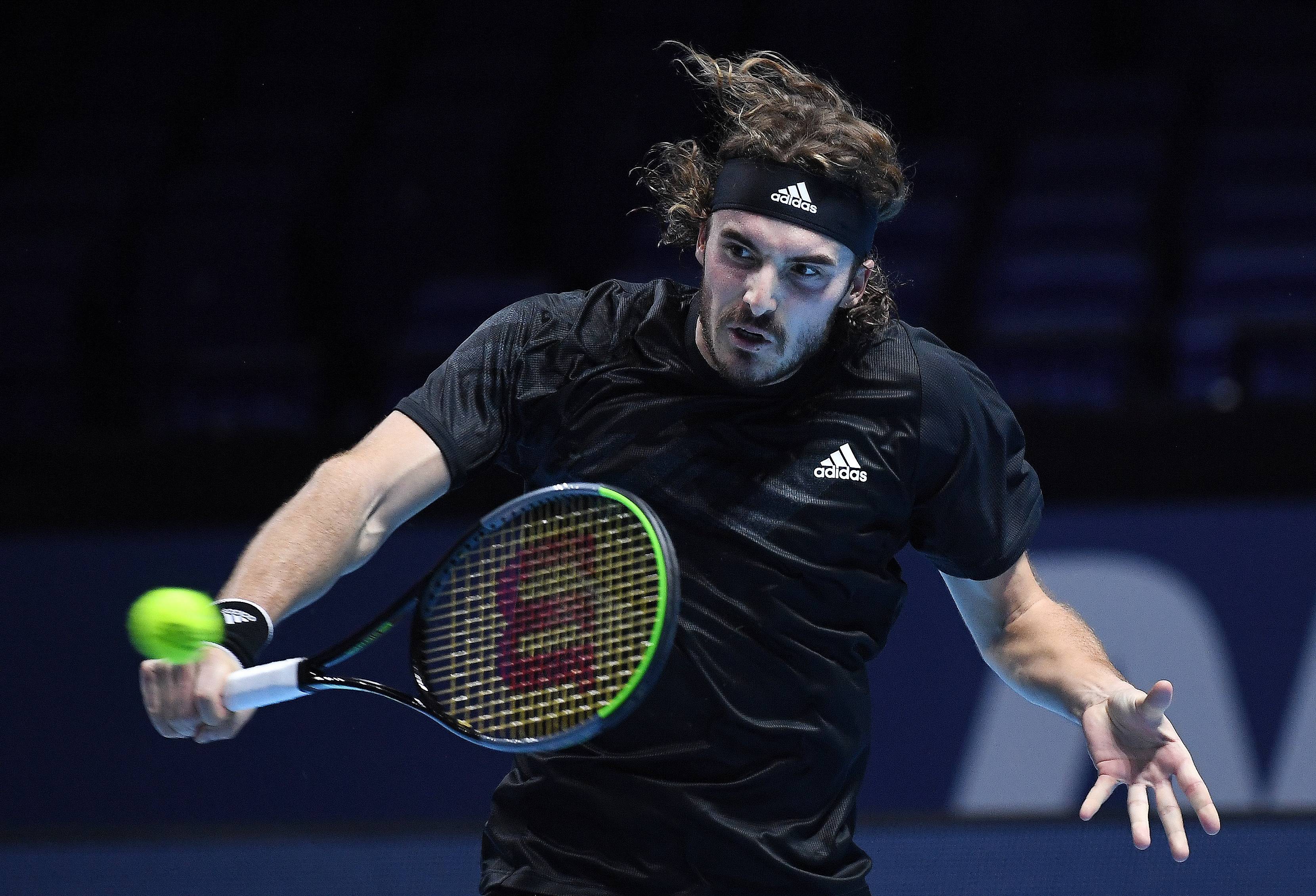 包含美网轻取联合杯，西西帕斯惊艳四座的词条