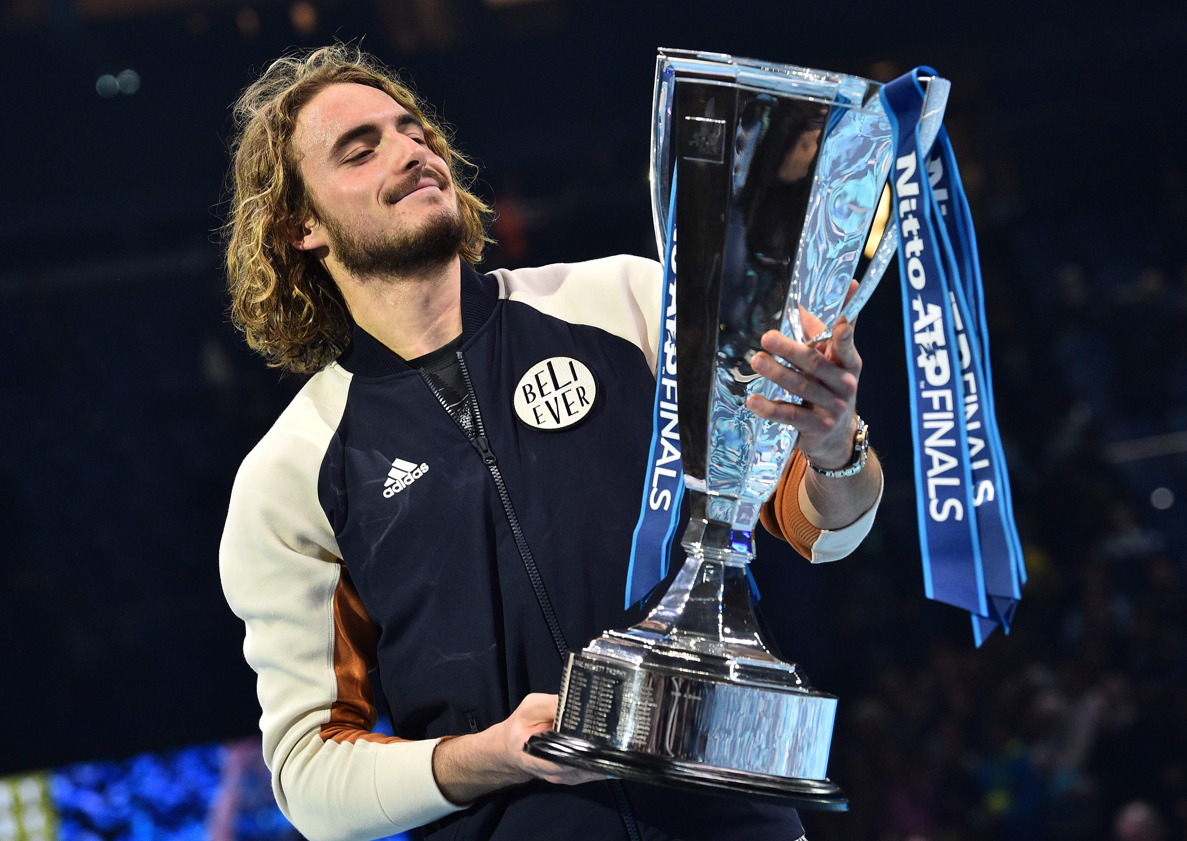 戴维斯杯逆转美网，西西帕斯点燃赛场的简单介绍