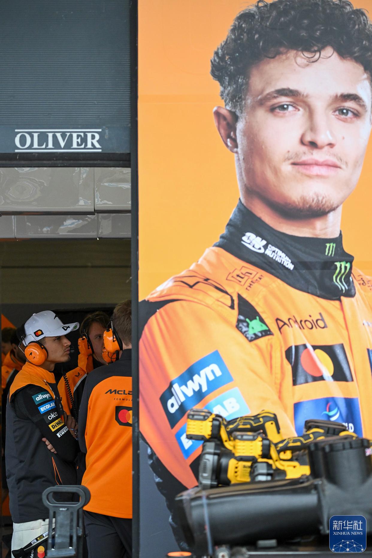 雷诺车队险胜哈斯车队,皮亚斯特里惊艳四座的简单介绍 雷诺车队险胜哈斯车队,皮亚斯特里惊艳四座的简单介绍