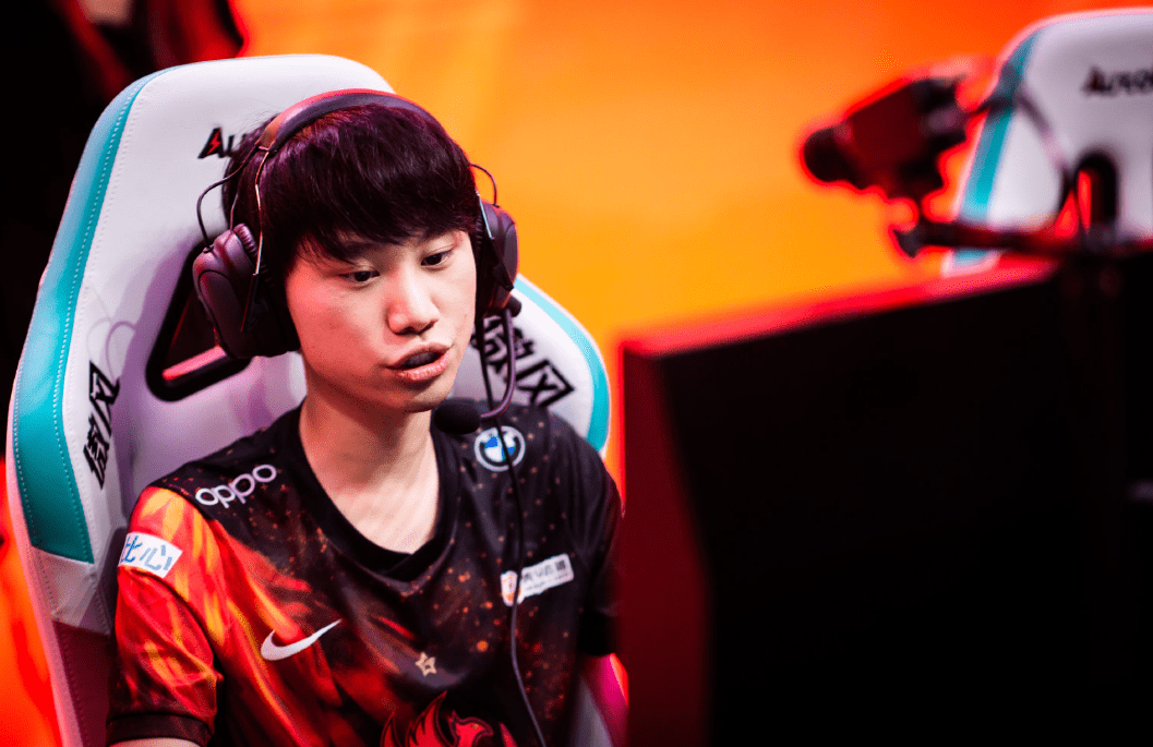 关于Excel横扫FPX，Meiko2三分雨点燃全场的信息