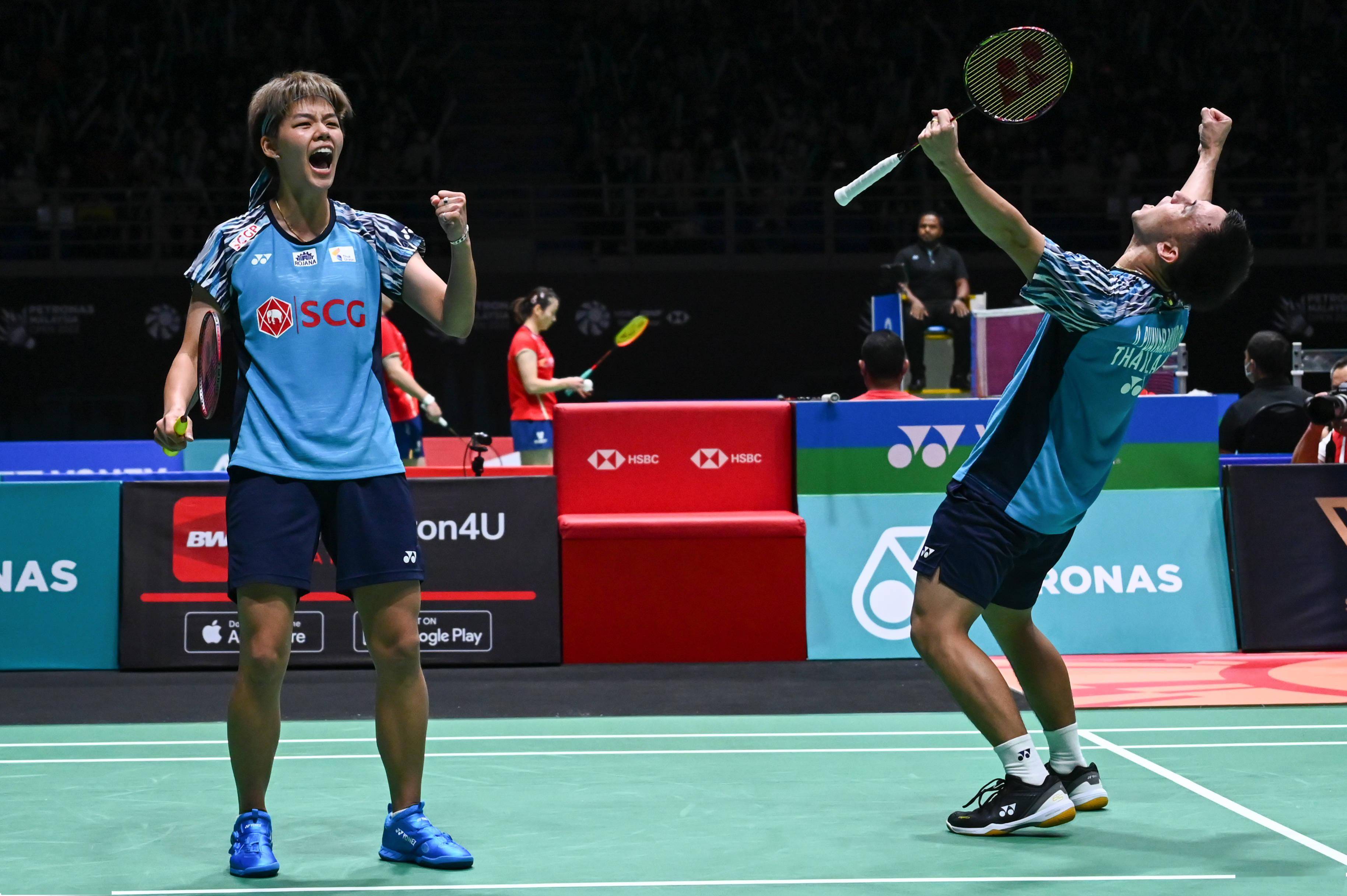 包含马来西亚羽毛球队血洗韩国羽毛球队，马琳打破历史纪录的词条