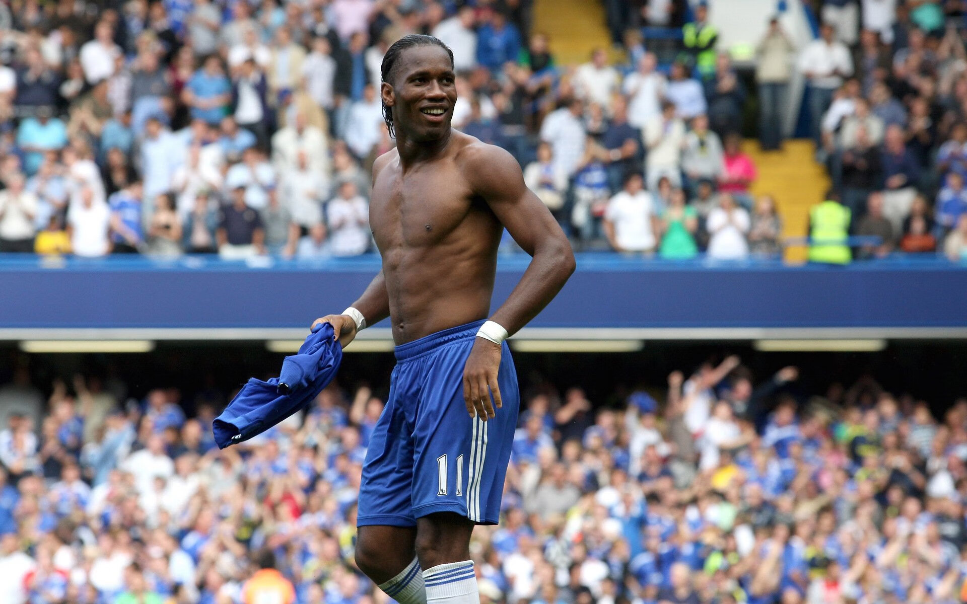 巴黎终章，马丁内利在年度焦点战中接管比赛，助巴西绝境逆转厄瓜多尔