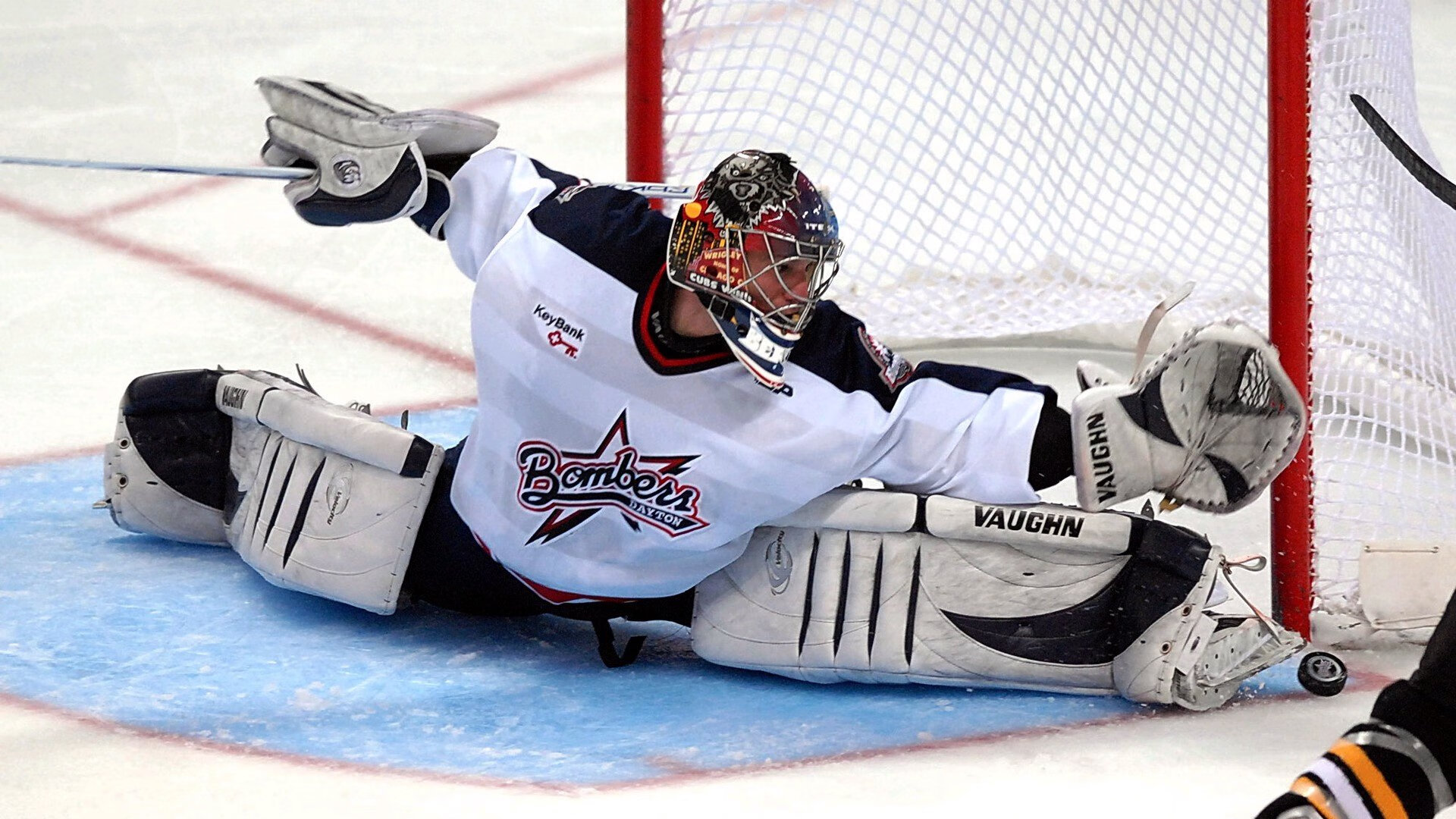 跨越太平洋的篮球对话，快船强势晋级映照上海队差距，霍勒迪成关键先生揭示现代篮球核心密码